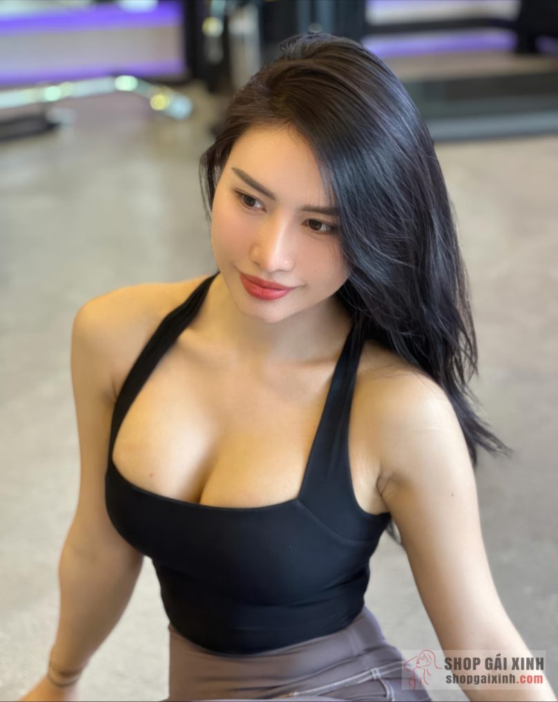 Trang Lê Fitness nữ thần phòng Gym sỡ hữu 3 vòng nóng bỏng