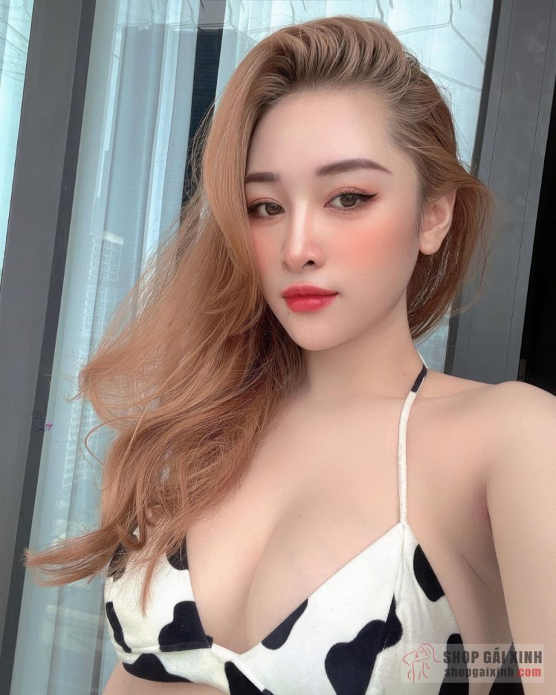 Tổng hợp bộ ảnh sexy khiêu gợi của Vũ Thị Ngọc Khánh