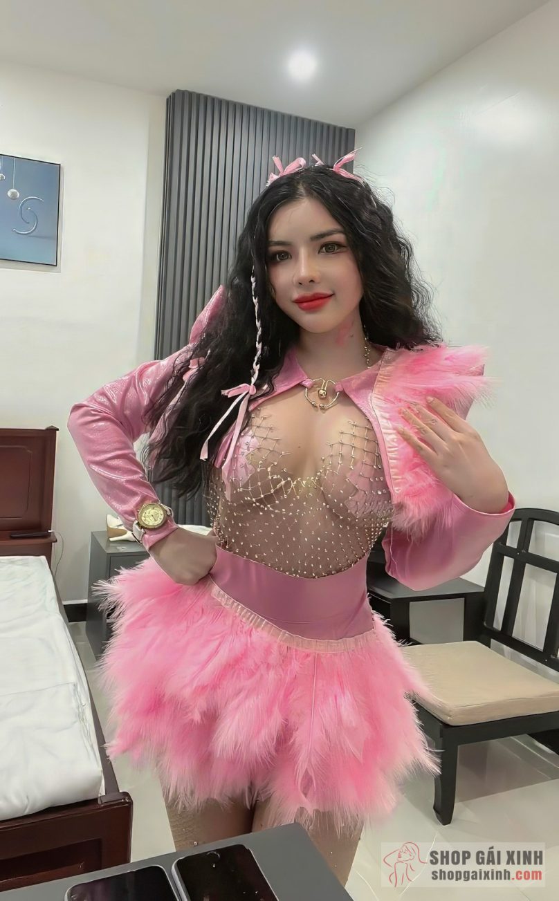 DJ Dolly Trang sexy trong loạt ảnh khoe body vạn người mê