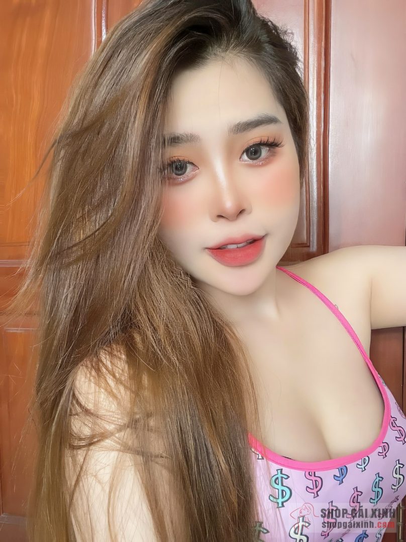 Cùng xem loạt ảnh bikini sexy quyến rũ của Dương Thị Hồng Vy!