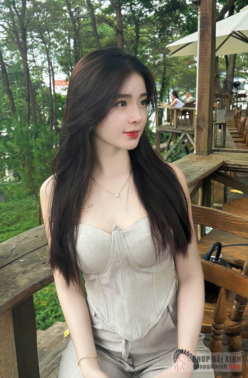 Cùng xem những hình ảnh của hot girl Ngọc Lan xinh đẹp tựa thiên thần