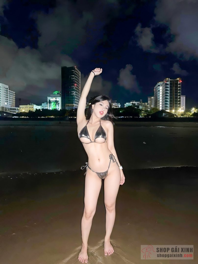 Huyền Trang “Riêu ” - Hot girl xinh đẹp sỡ hữu thân hình cuốn hút